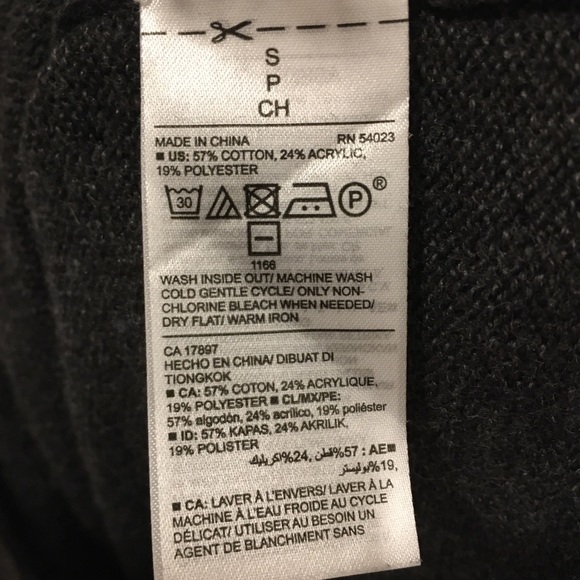 Old Navy Long Sweater - Picture 5 of 9